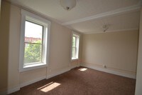 Building Photo - 511 N State St Apartamentos in Syracuse, New York