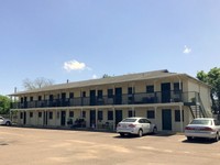 Colonial Greens I Apartments in Victoria, TX - Foto de edificio - Building Photo