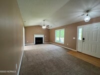 105 Gregory Dr photo'