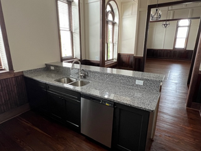 102 Commerce St, Unit Apt. 2 in Hawkinsville, GA - Building Photo - Building Photo
