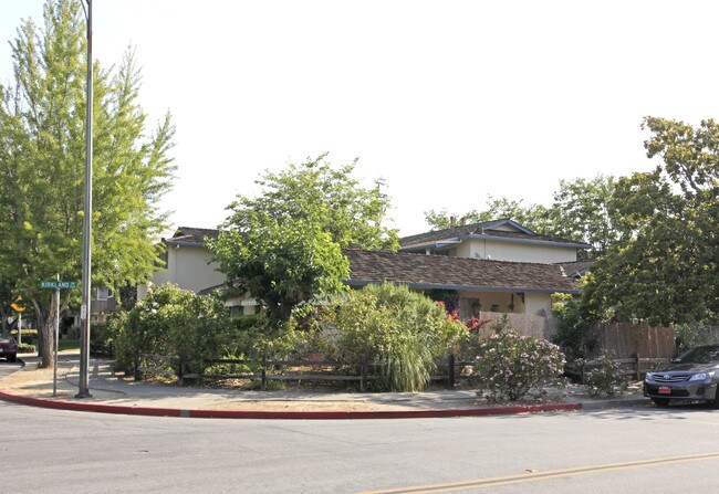 1596 Ontario Dr in Sunnyvale, CA - Building Photo - Building Photo