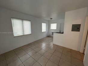 1270 NE 139th St in North Miami, FL - Building Photo - Building Photo