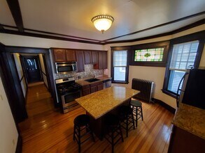 208 Ontario St in Albany, NY - Building Photo - Building Photo