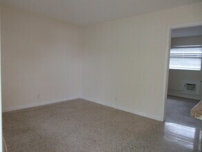 1122 N H St in Lake Worth Beach, FL - Building Photo - Building Photo
