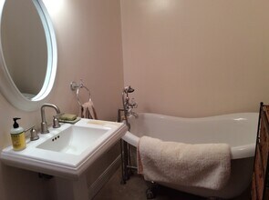 23294 Red Rock Rd in Topanga, CA - Building Photo - Building Photo