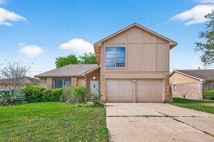 710 Beechbend Dr in Missouri City, TX - Building Photo