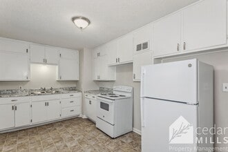 1412 N Volutsia in Wichita, KS - Building Photo - Building Photo