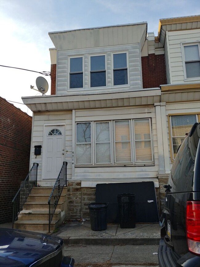 property at 5714 N Lawrence St
