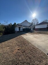 105 Musket Dr in Chickamauga, GA - Building Photo - Building Photo