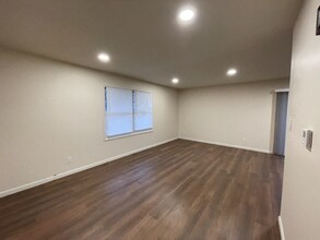 1107 E Willard St in Urbana, IL - Building Photo - Building Photo