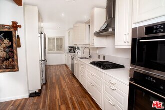 10013 Cabanas Ave in Los Angeles, CA - Building Photo - Building Photo