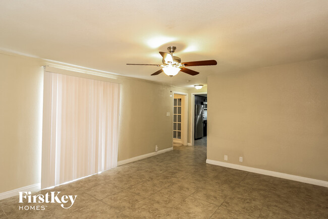 5119 Margo Dr in Las Vegas, NV - Building Photo - Building Photo