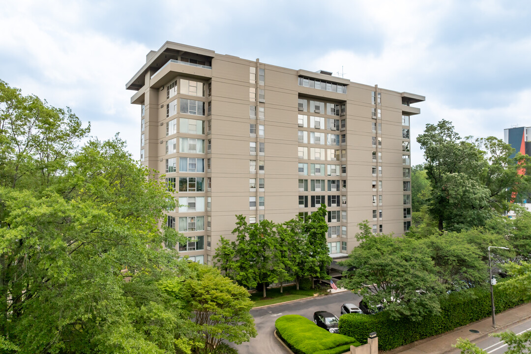 The Edinborough in Memphis, TN - Foto de edificio