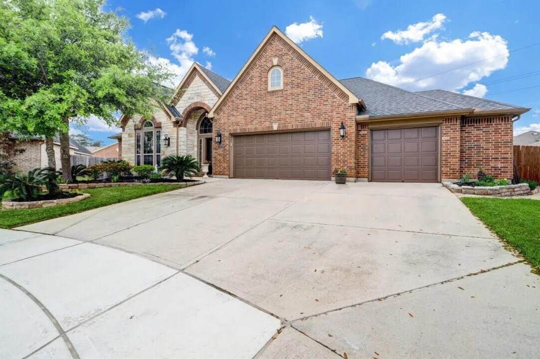 13407 Graham Springs Ct in Houston, TX - Building Photo