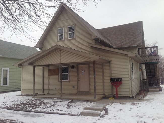 property at 501 S Main St