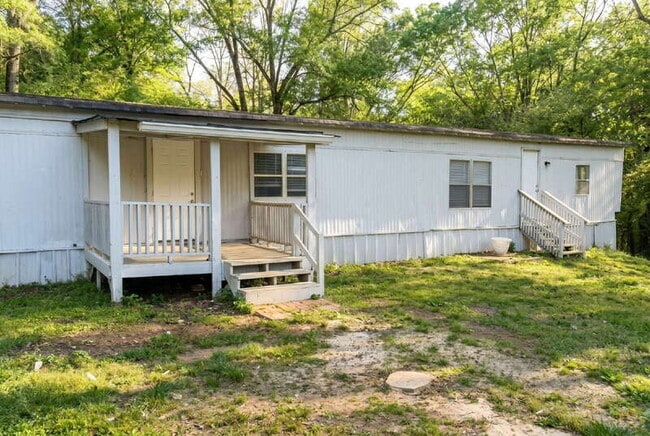 122 Collins Rd in Cedartown, GA - Building Photo - Building Photo