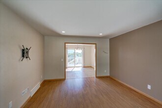 4735 Valor Way in Madison, WI - Building Photo - Building Photo