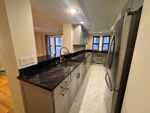 452 Park Dr in Boston, MA - Building Photo - Building Photo