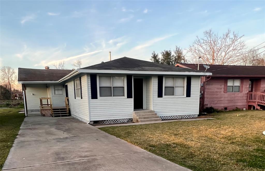1818 Rosalee St Photo