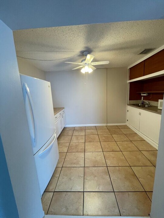 3451 NE 13th Ave in Pompano Beach, FL - Foto de edificio