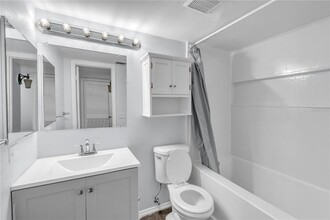 12135 Environmental Dr in New Port Richey, FL - Building Photo - Building Photo