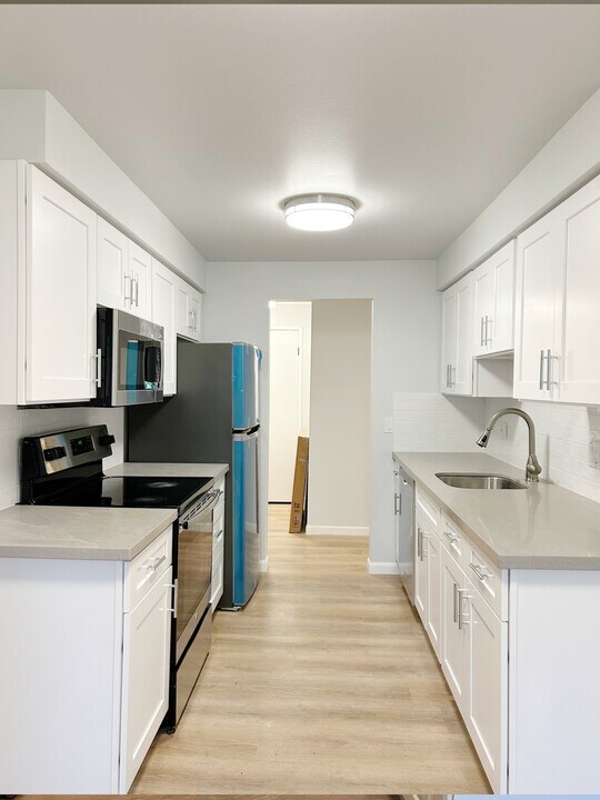 17109 NE 45th St, Unit 40 in Redmond, WA - Building Photo