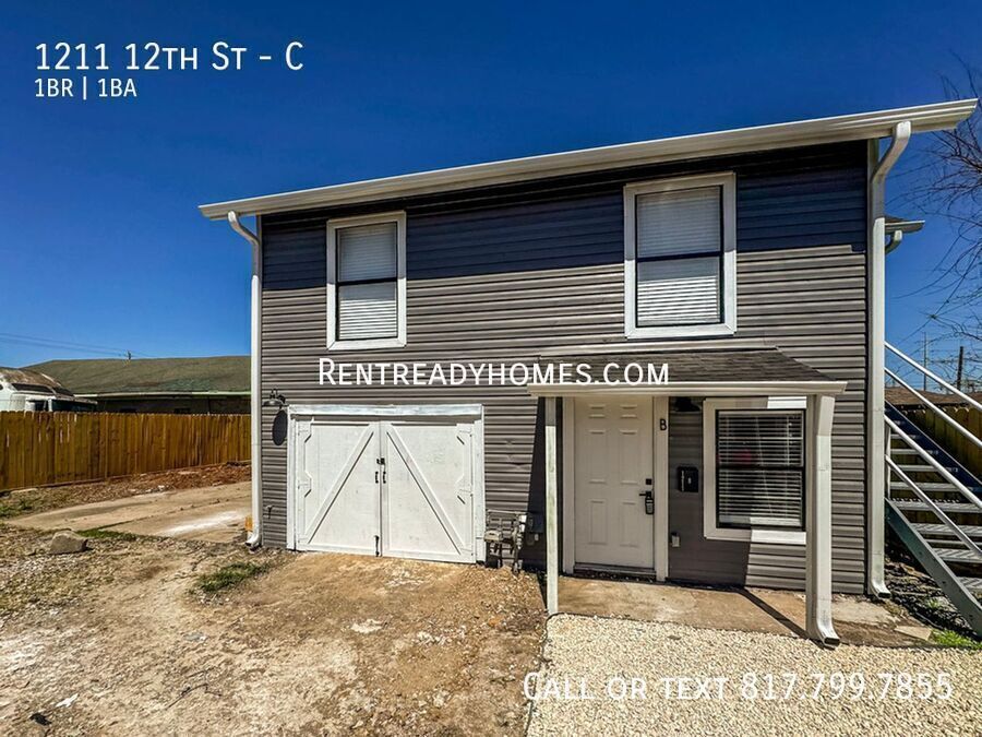1211 12th St-Unit -C in Galena Park, TX - Building Photo
