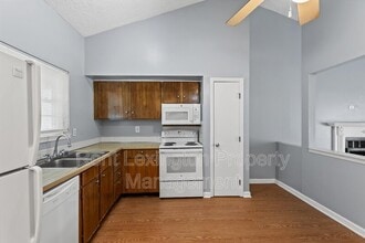 3340 Featherston Dr in Lexington, KY - Building Photo - Building Photo