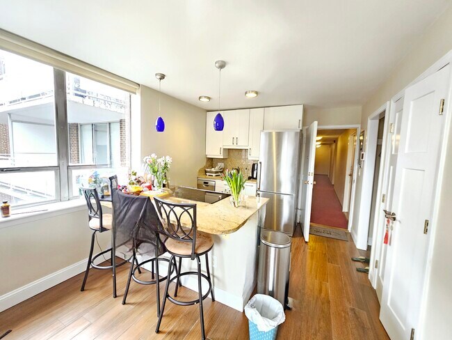 41 Park St, Unit 309 in Brookline, MA - Building Photo - Building Photo