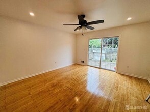 109 Zoar Pl in Middlesex, NJ - Building Photo - Building Photo