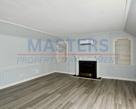 1014 N Dixie Hwy in Rossford, OH - Building Photo - Building Photo