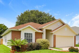 652 Morning Mist Way in Orange Park, FL - Building Photo - Building Photo