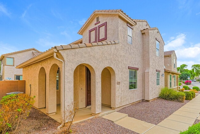 property at 1644 S Chatsworth