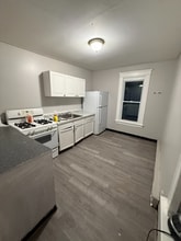 30 Walnut Ave in Waterbury, CT - Foto de edificio - Building Photo