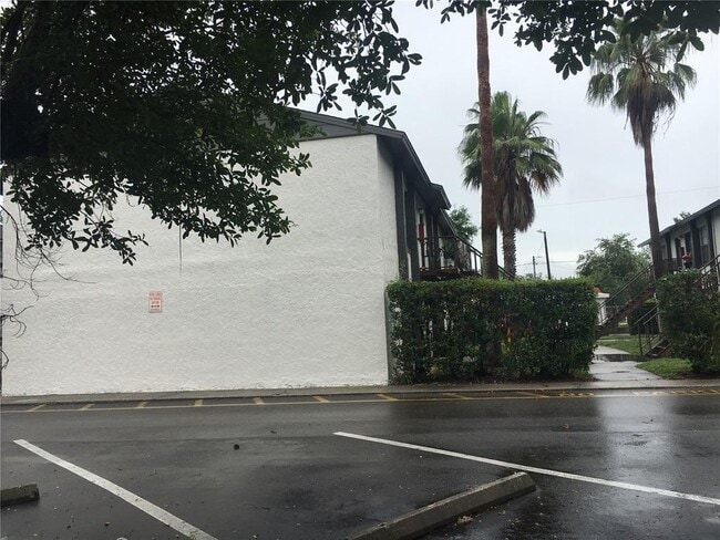 1347 Baywatch Loop in Tampa, FL - Building Photo - Building Photo