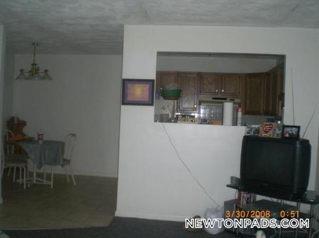 175 Adams St-Unit -25 in Newton, MA - Building Photo - Building Photo