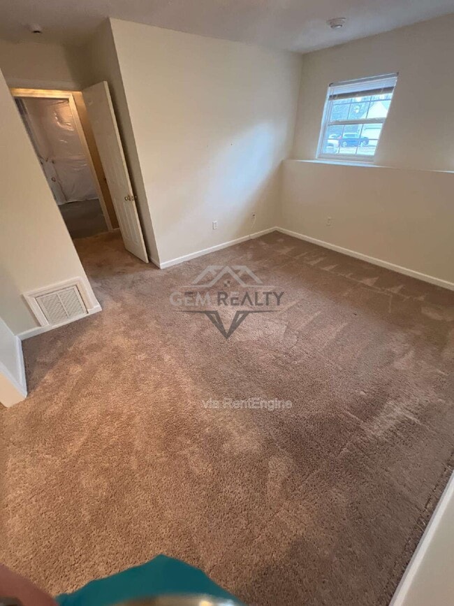 8911 Leeds Ct in Fredericksburg, VA - Foto de edificio - Building Photo