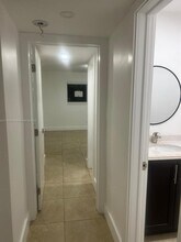 407 SE 9th Ct-Unit -1 in Hallandale Beach, FL - Building Photo - Building Photo