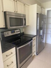 2371 NW 33rd St, Unit 711 in Oakland Park, FL - Foto de edificio - Building Photo