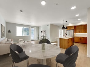 Domaine at Napa Junction in American Canyon, CA - Foto de edificio - Building Photo