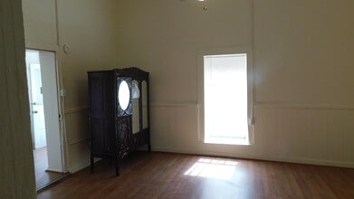 1002 W Garza St in Del Rio, TX - Building Photo - Building Photo