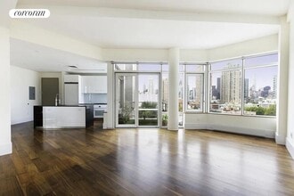 10-17-17 Jackson Ave in Queens, NY - Foto de edificio - Building Photo