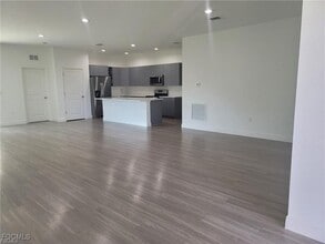 5008 Idaho Ln in La Belle, FL - Building Photo - Building Photo