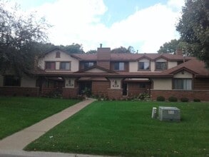 92 126th Ave NW in Minneapolis, MN - Building Photo - Building Photo