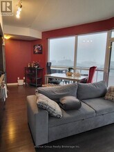 352 Front St W in Toronto, ON - Building Photo - Building Photo