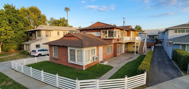 5313 Radford Ave, Unit 5313