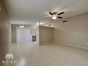 1132 Placerville St in Las Vegas, NV - Building Photo - Building Photo