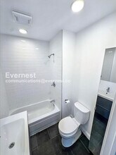 905 Pine St in Oakland, CA - Building Photo - Building Photo