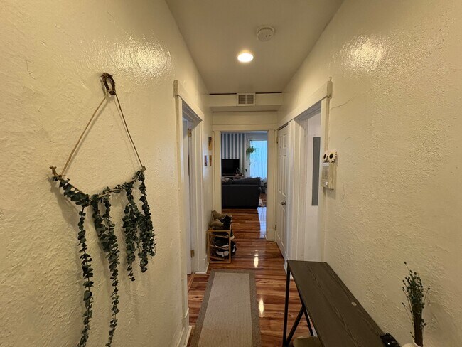 5850 Alderson St, Unit 5 in Pittsburgh, PA - Building Photo - Building Photo