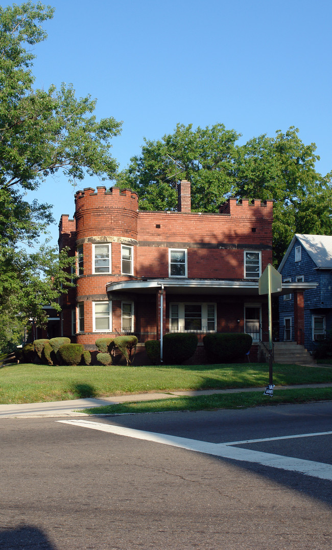 1051-1063 7th St NW in Canton, OH - Building Photo - Building Photo